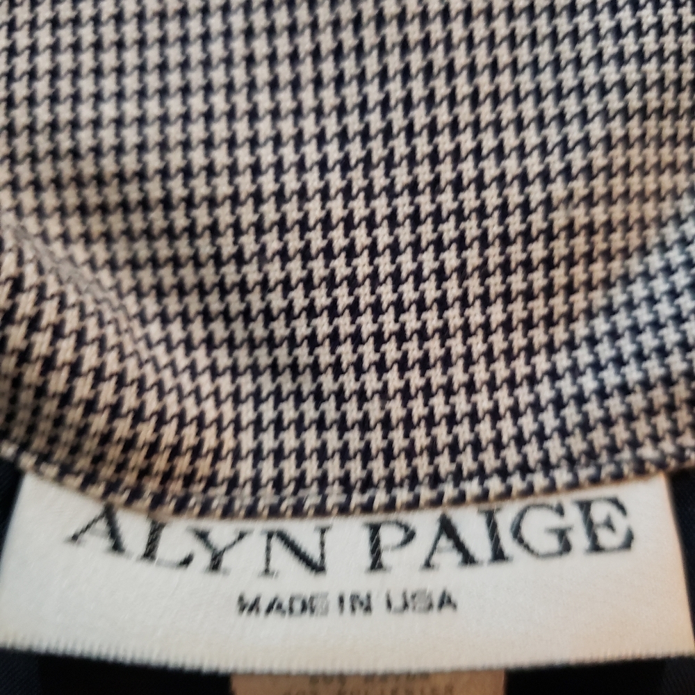 Jacket - Picture 2 of 2